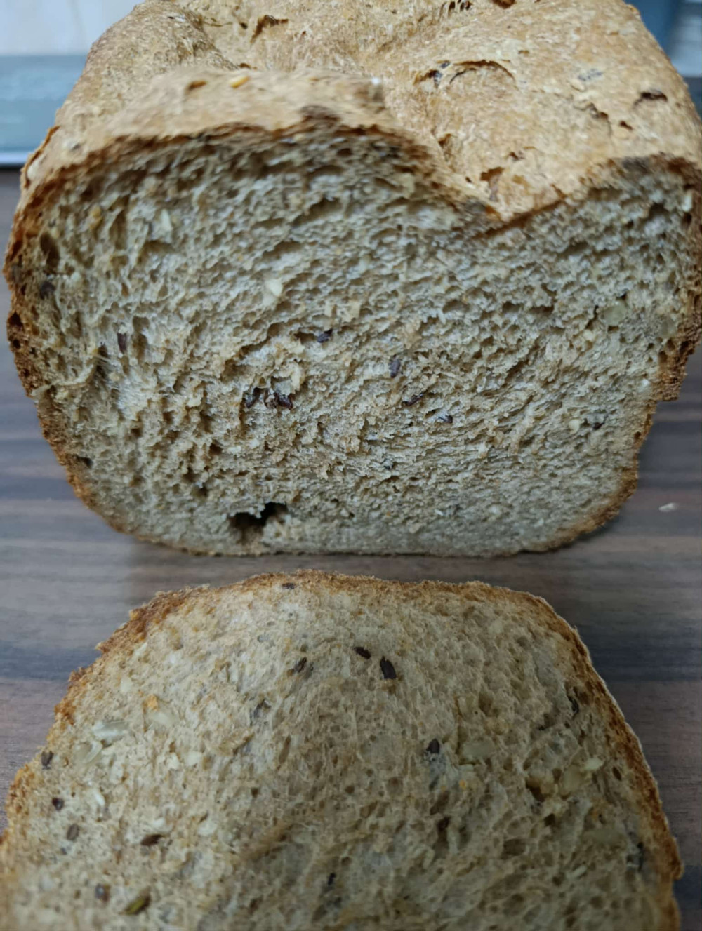     Magvas Teljeskiőrlésű Kenyér Sütőkeverék, Lisztkeverék 1kg